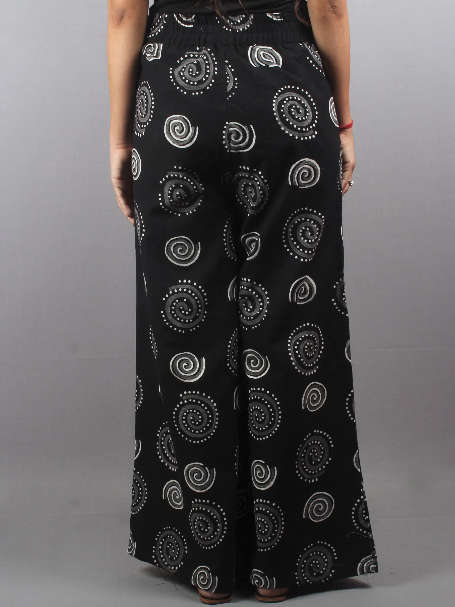 Black White Hand Block Printed Elasticated Waist Pleated Cotton Palazzo - P1117009