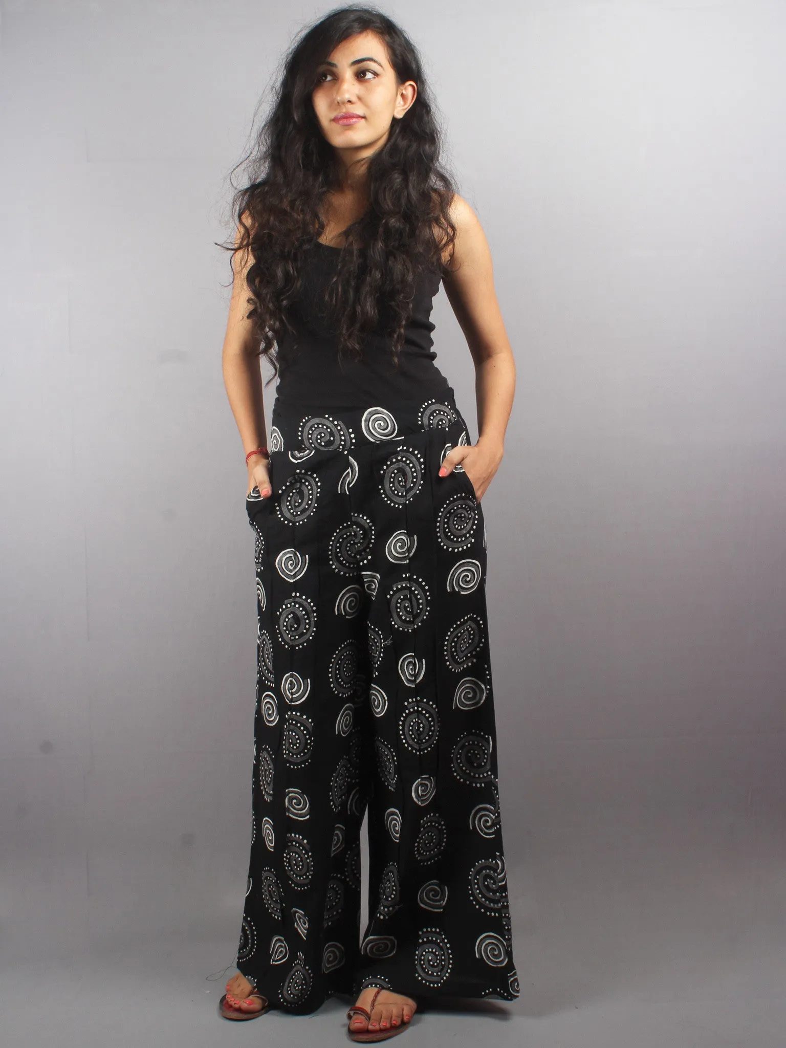 Black White Hand Block Printed Elasticated Waist Pleated Cotton Palazzo - P1117009