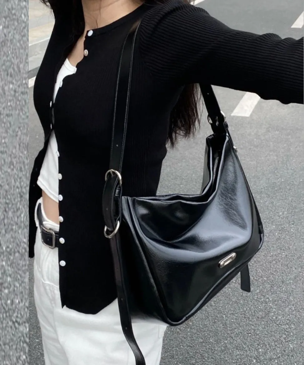 Fine Black Canvas Patchwork Faux Leather Messenger Bag UU1086