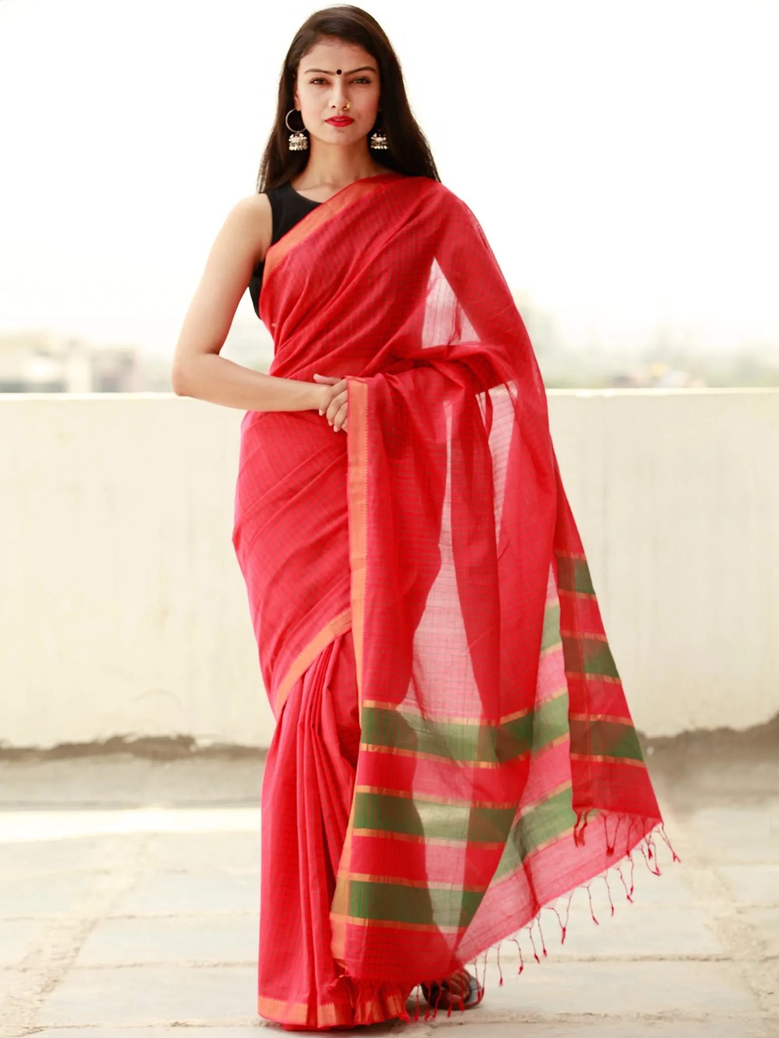 Red Green Handloom Mangalagiri Cotton Saree With Zari Border - S031703850